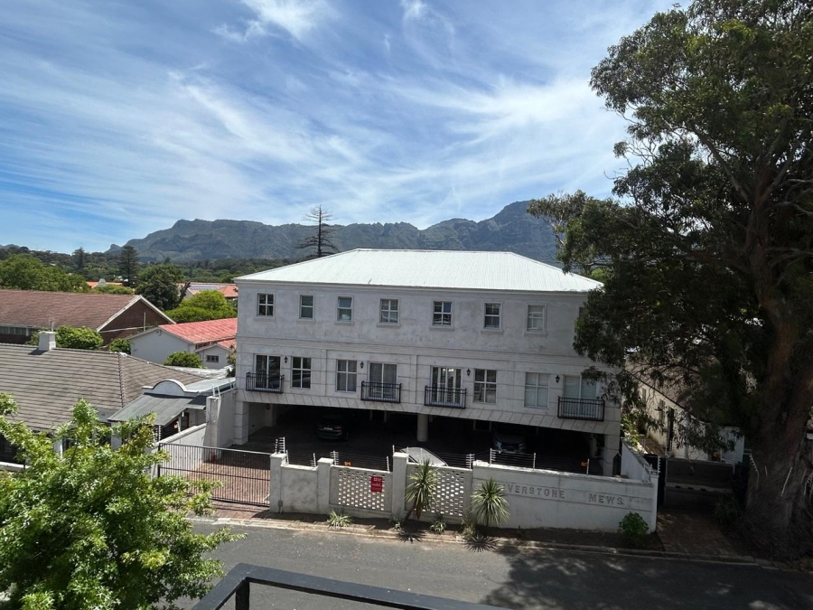 2 Bedroom Property for Sale in Wynberg Upper Western Cape